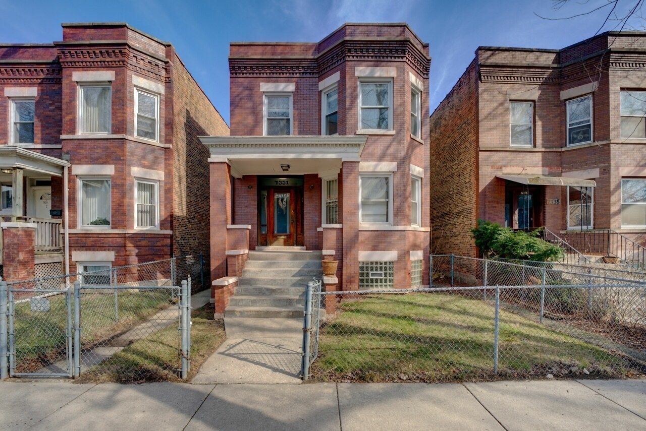 7331 S Dante Avenue #2 — Chicago, IL 60619
