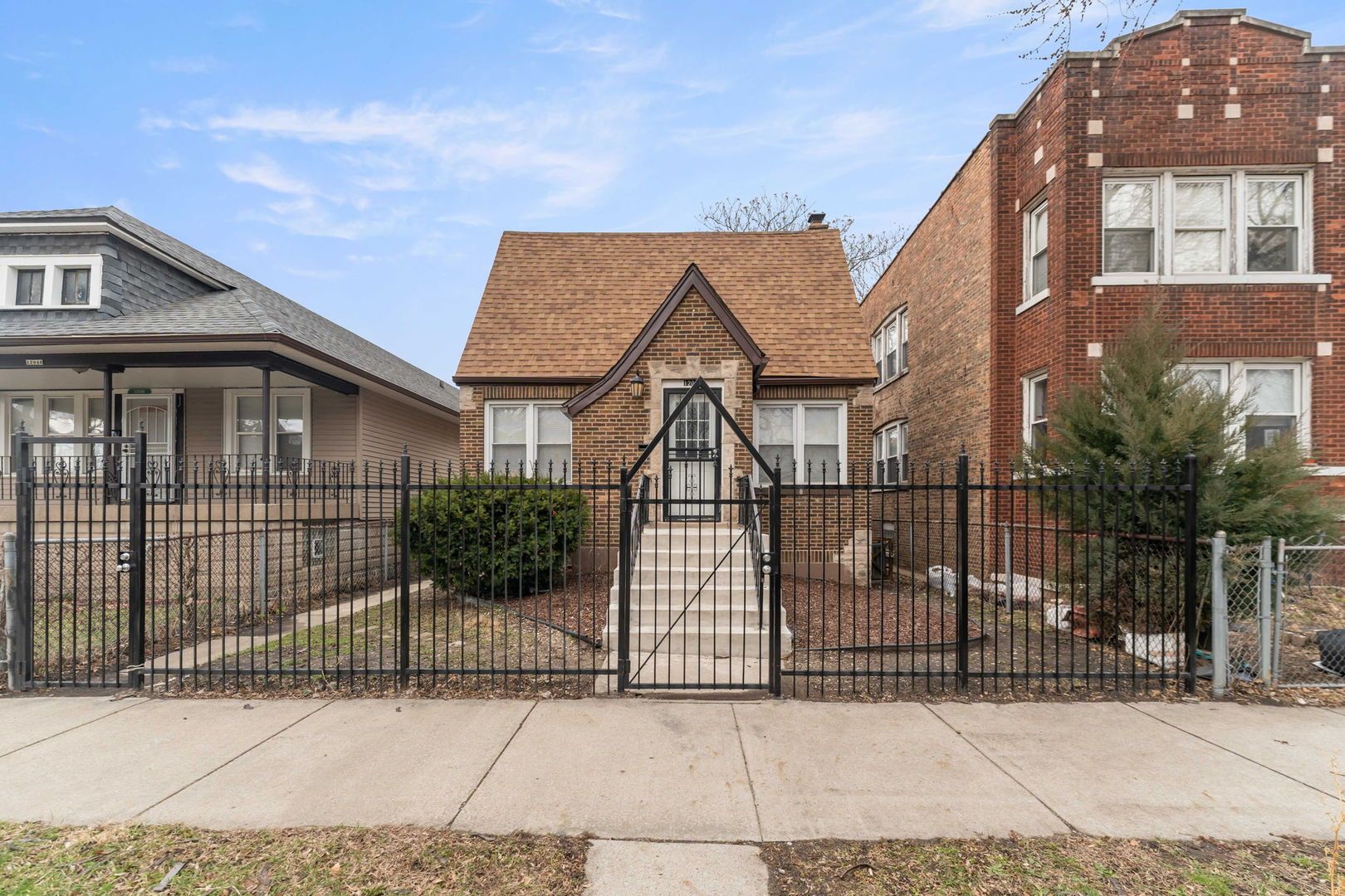 12044 S Perry Avenue — Chicago, IL 60628