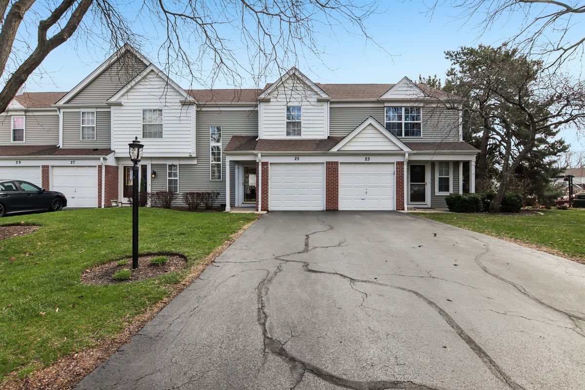 25 Oltendorf Road, Streamwood, IL 60107