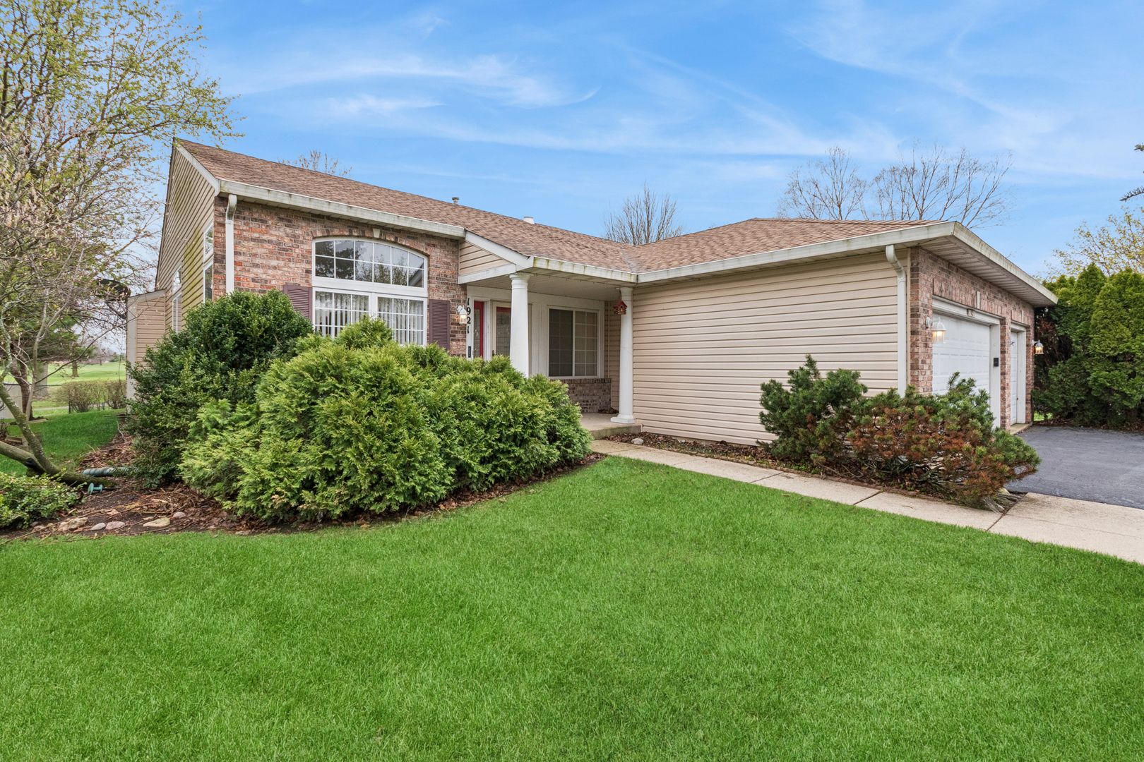 1921 Baldwin Way — Bolingbrook, IL 60490