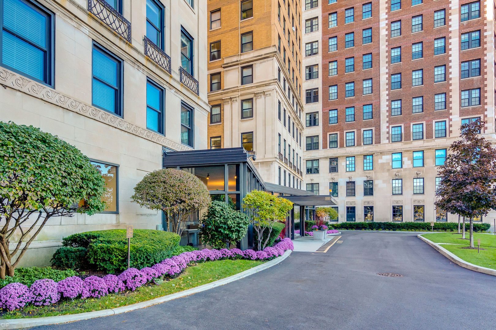 3730 N Lake Shore Drive #5B — Chicago, IL 60613