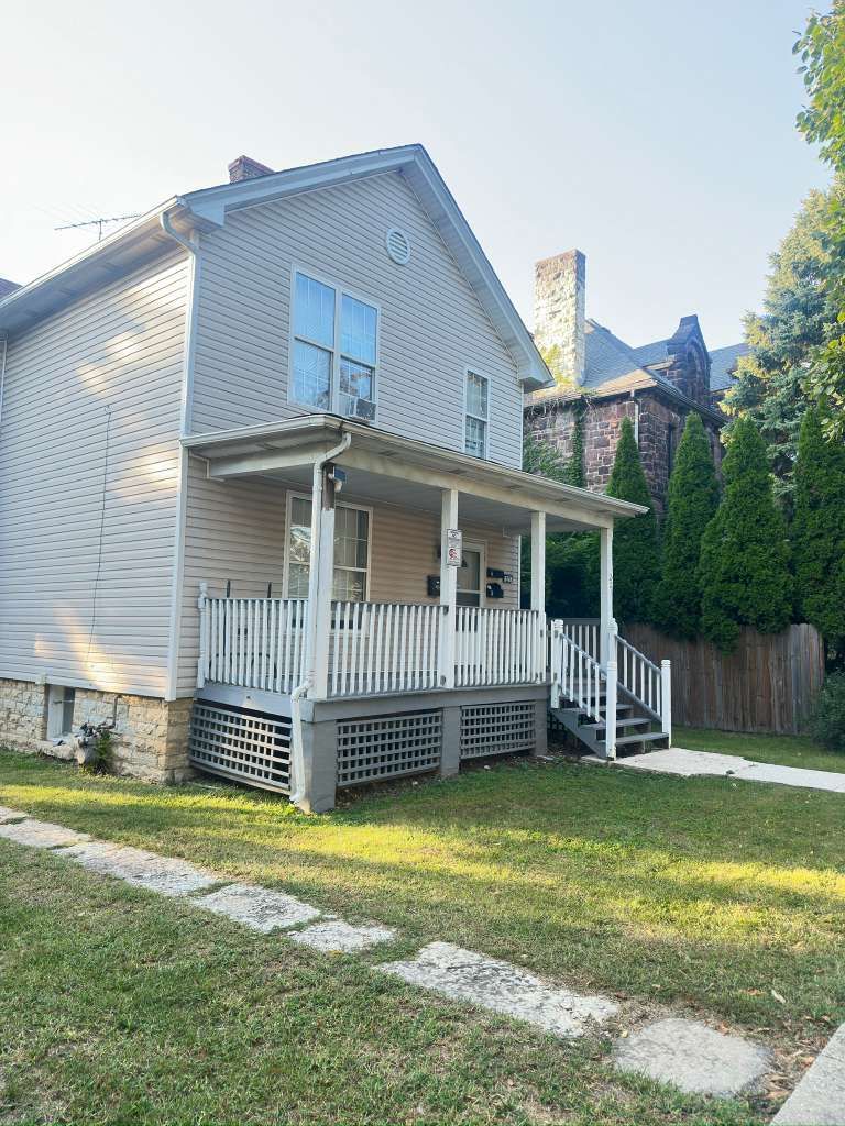 221 Hickory Street — Joliet, IL 60435