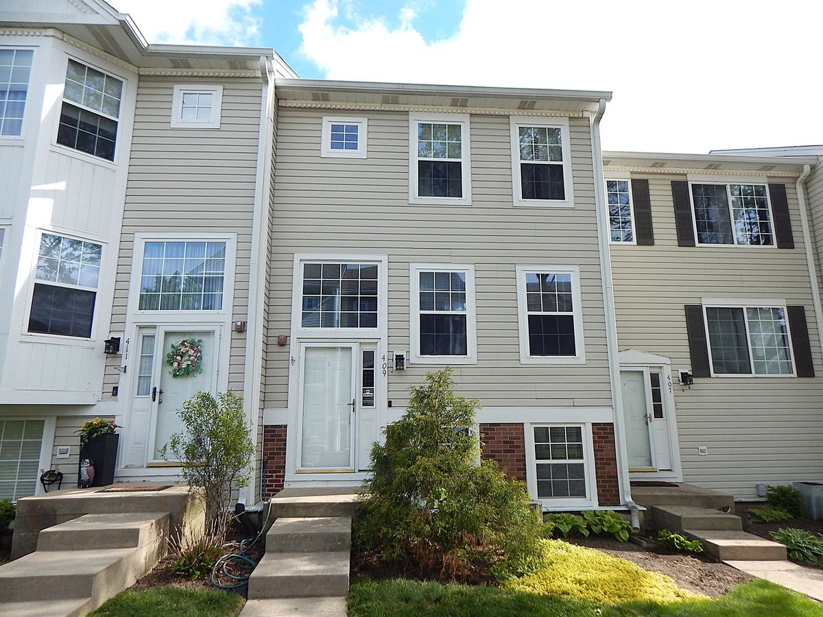 409 Victoria Circle, North Aurora, IL 60542