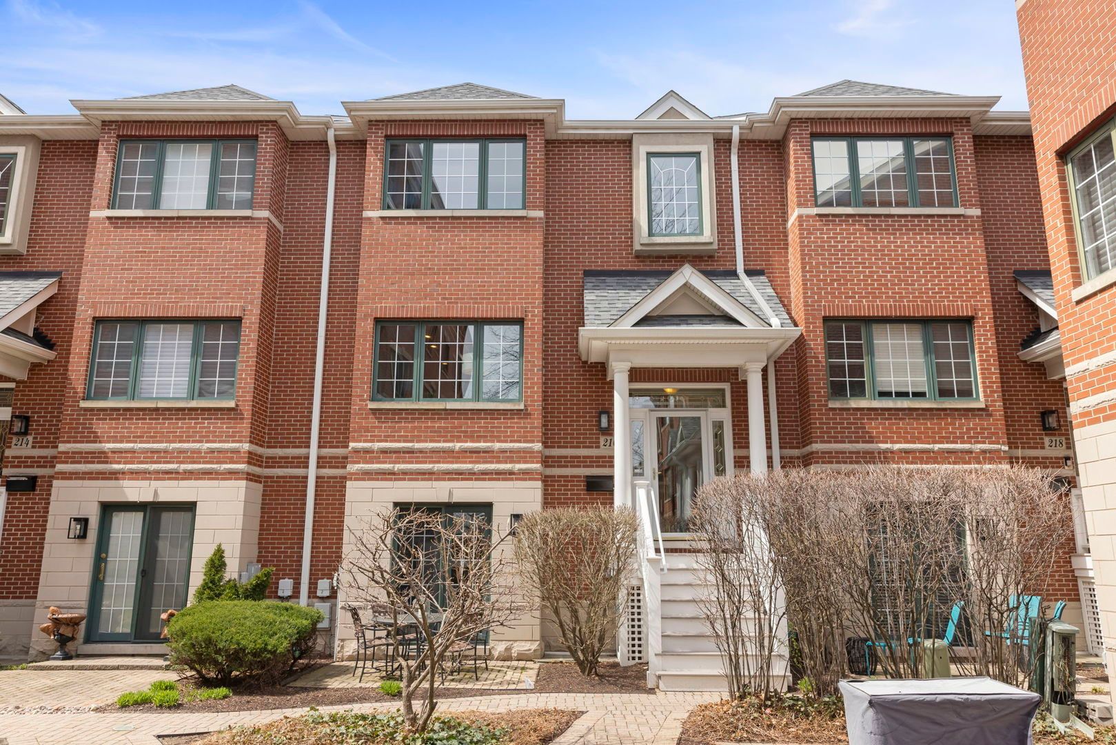 216 N Addison Avenue — Elmhurst, IL 60126