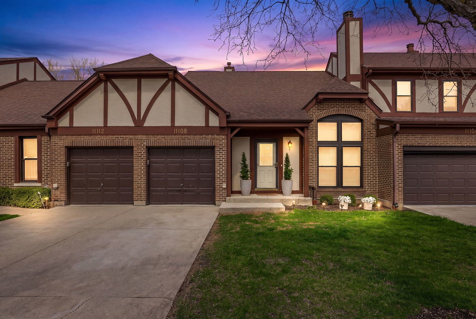 11108 WESTMINSTER Drive — Westchester, IL 60154