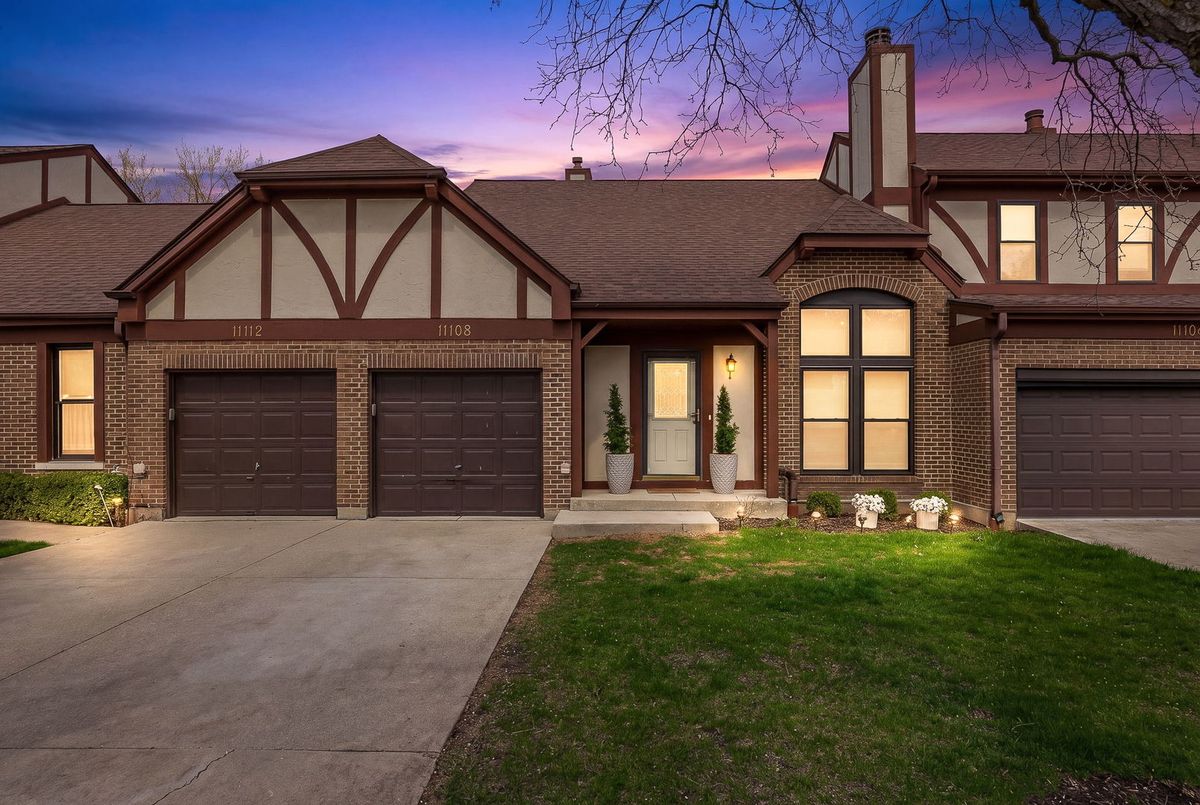 11108 WESTMINSTER Drive, Westchester, IL 60154