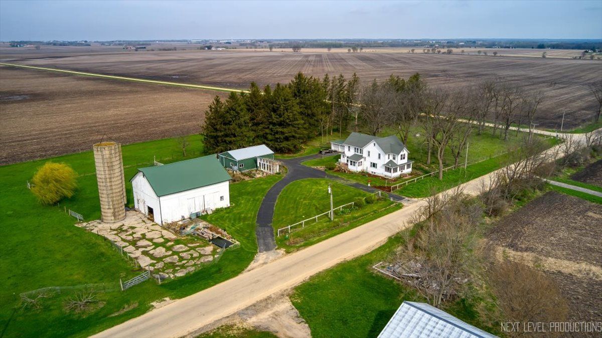 7930 Line Road, Kirkland, IL 60146