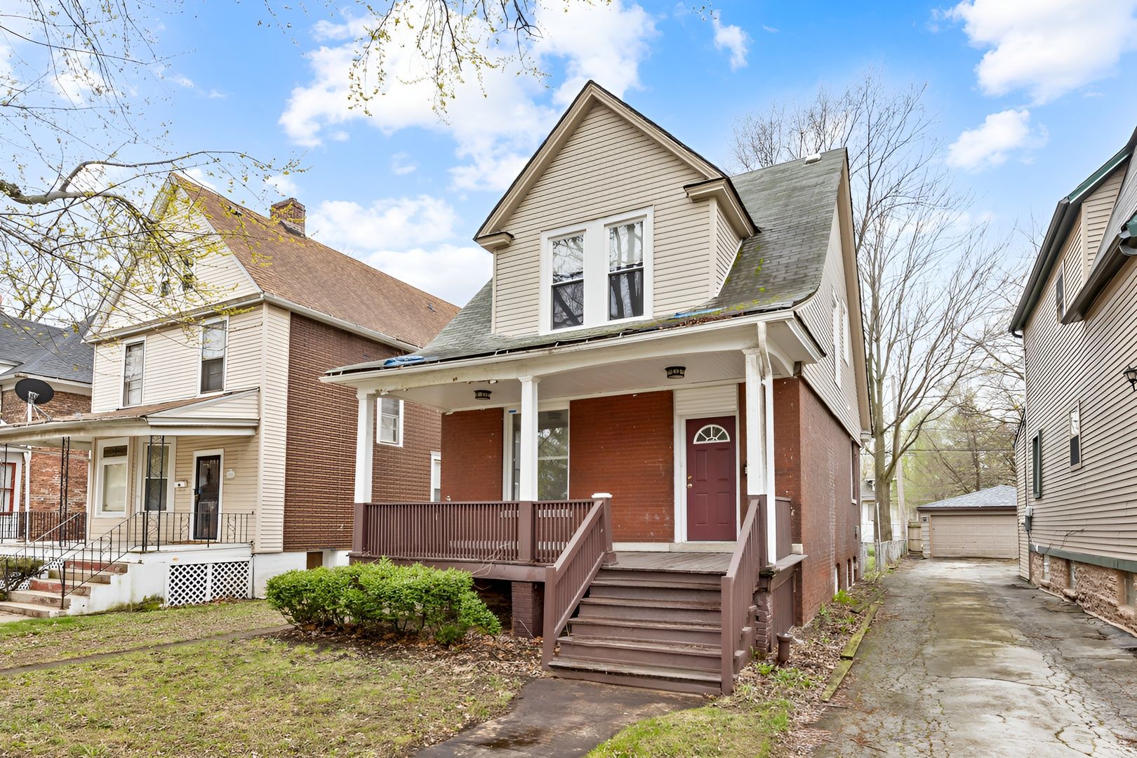 12120 S Parnell Avenue — Chicago, IL 60628