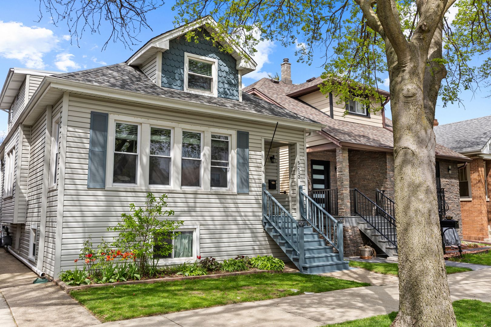 5212 W Berenice Avenue — Chicago, IL 60641