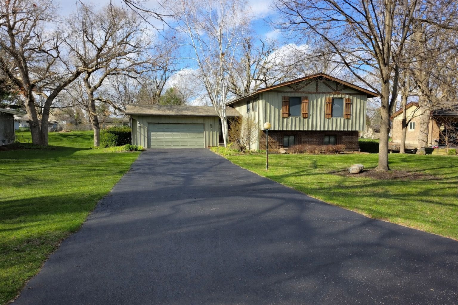 6125 S Kilkenny Drive — Crystal Lake, IL 60014