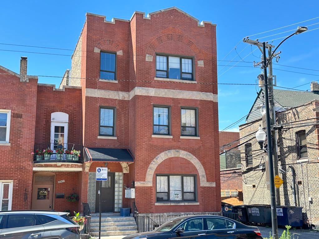 2347 24th Place, Chicago, IL 60608