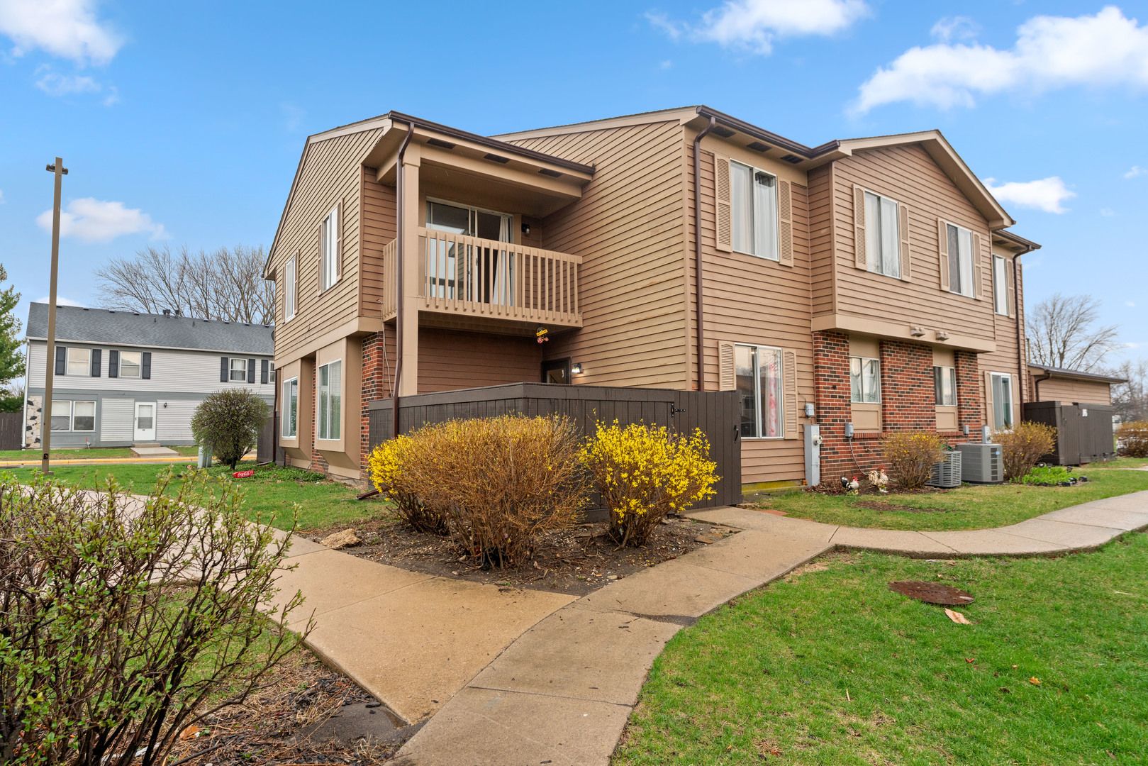 15D Fernwood Drive — Bolingbrook, IL 60440