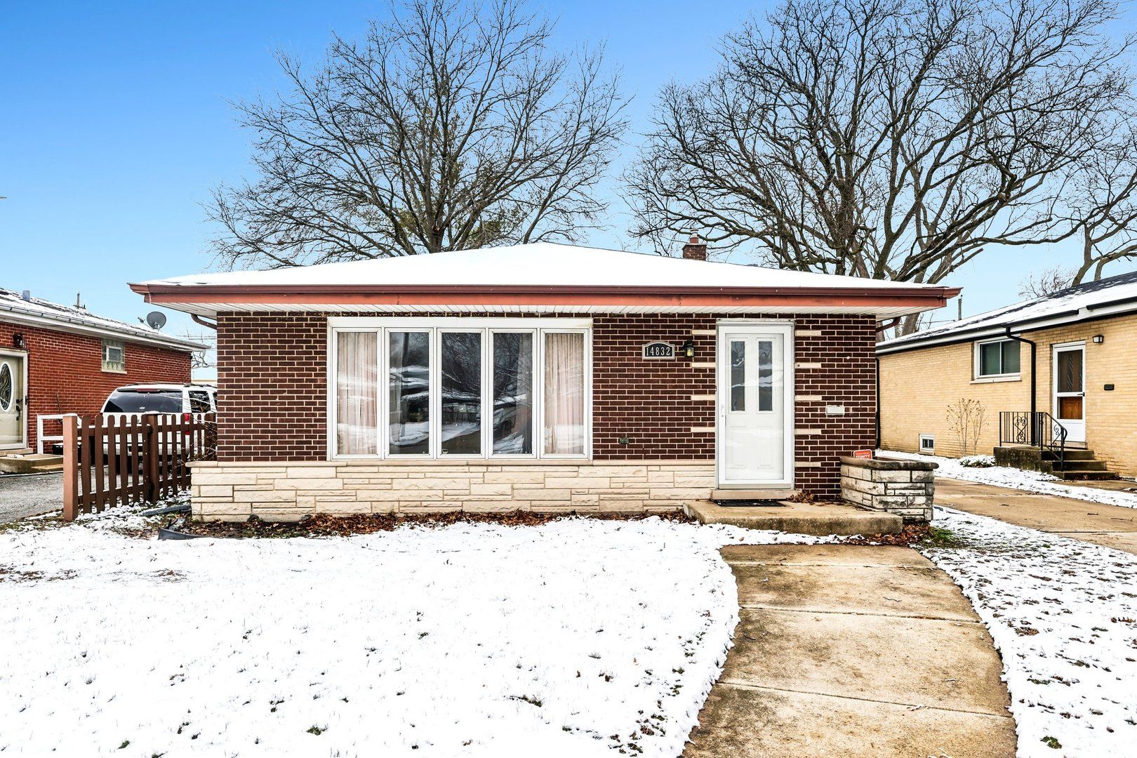 14832 Clifton Park Avenue — Midlothian, IL 60445