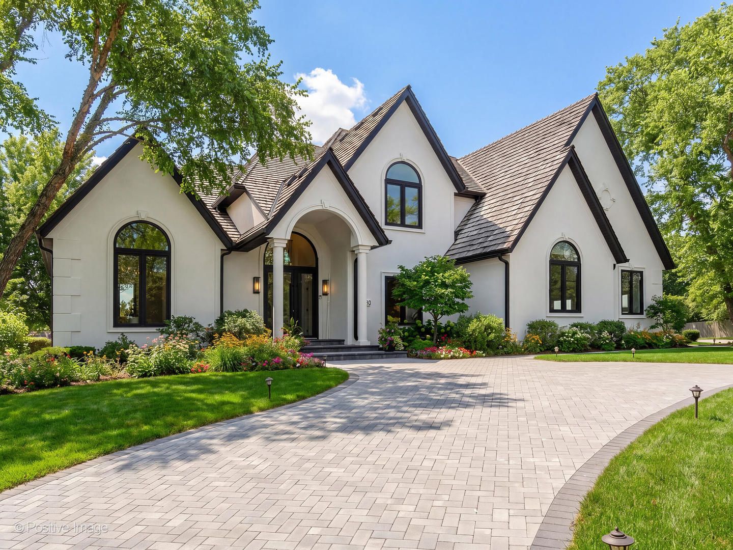 9280 Cascade Circle — Burr Ridge, IL 60527
