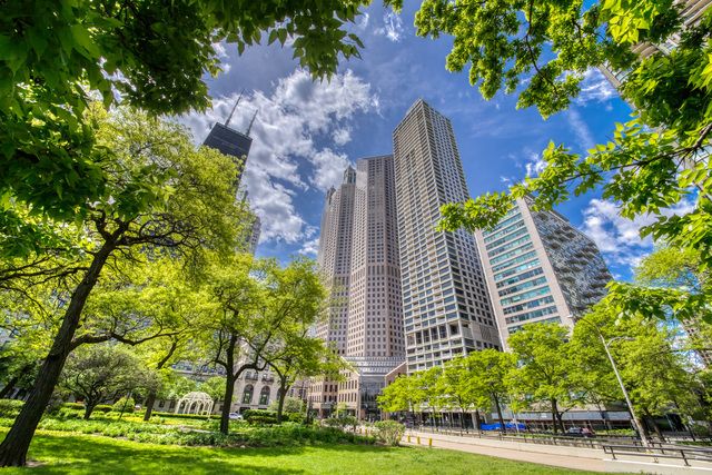1000 N LAKE SHORE Plaza #30C — Chicago, IL 60611