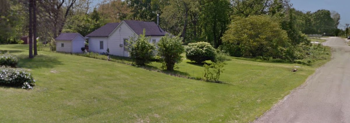 320 LECLAIRE Street, Warsaw, IL 62379