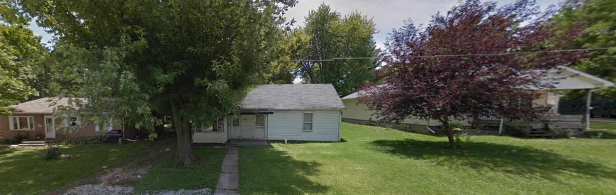 927 Perry Street, Pittsfield, IL 62363