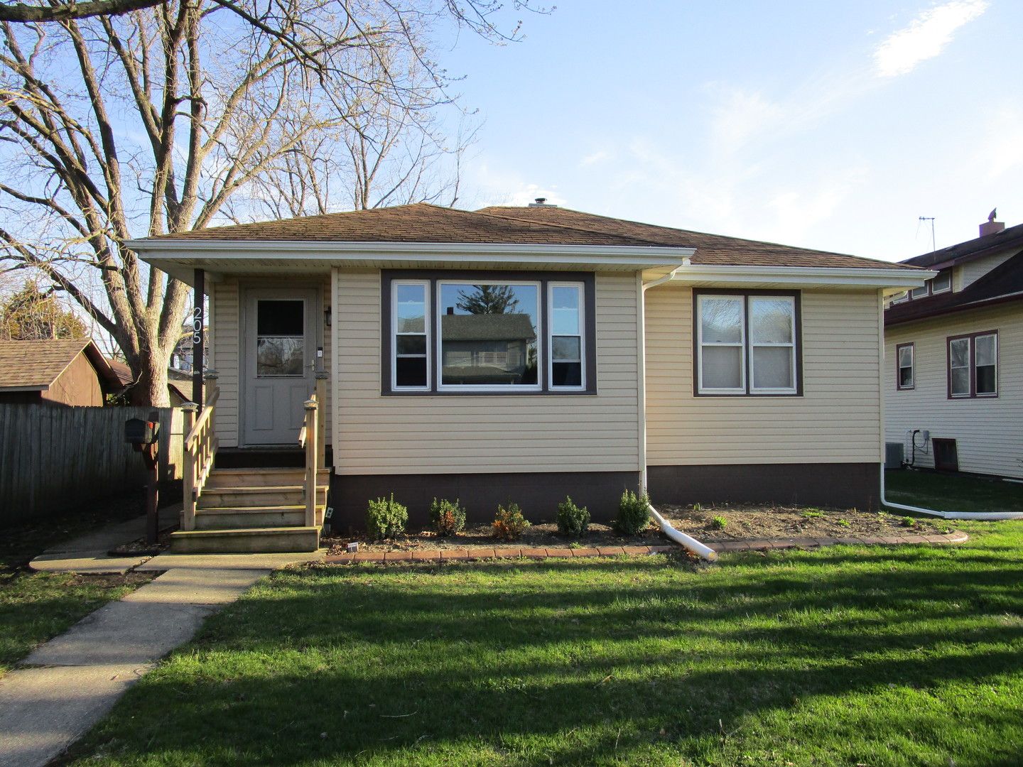 205 W Seminole Street — Dwight, IL 60420