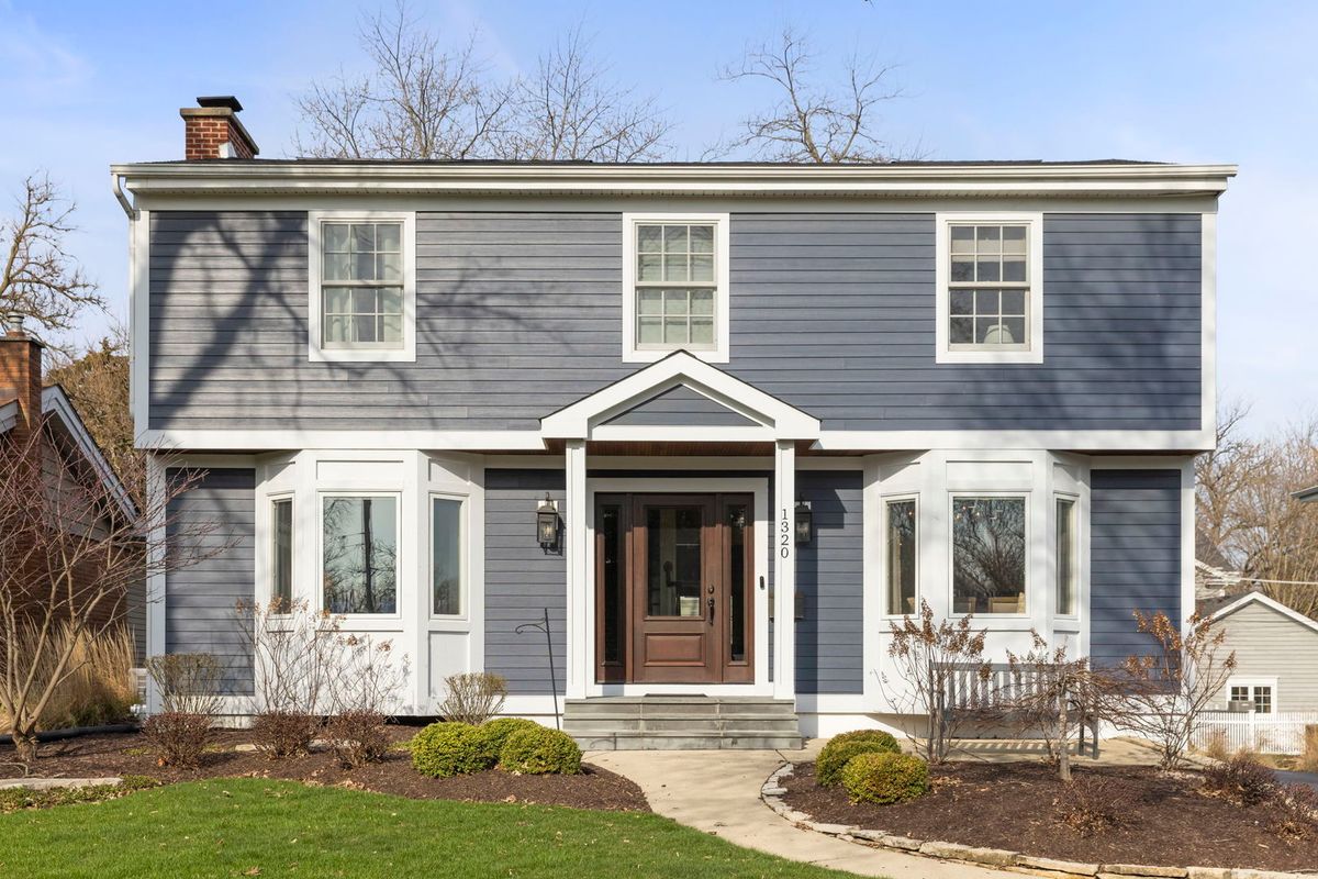 1320 Santa Rosa Avenue, Wheaton, IL 60187