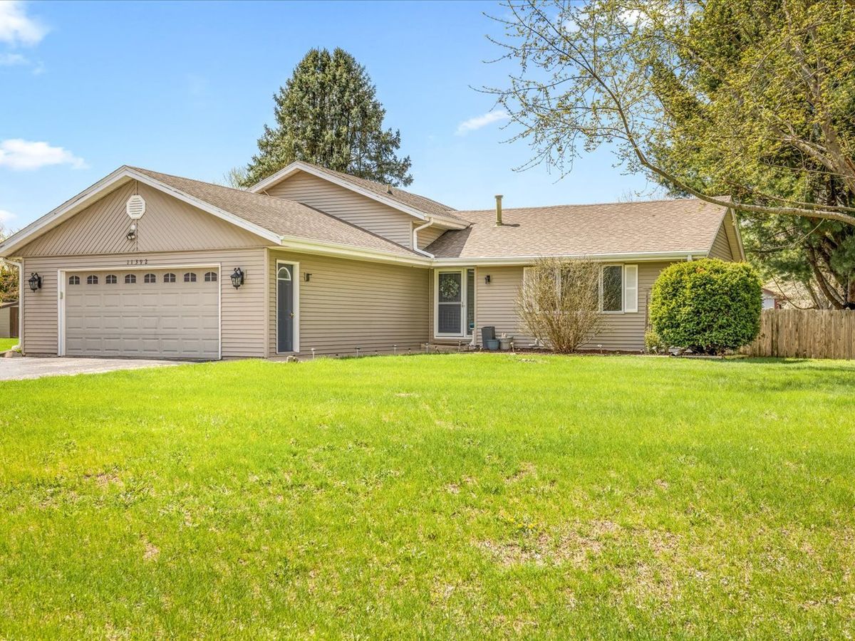 11392 Mount Vernon Road, Roscoe, IL 61073