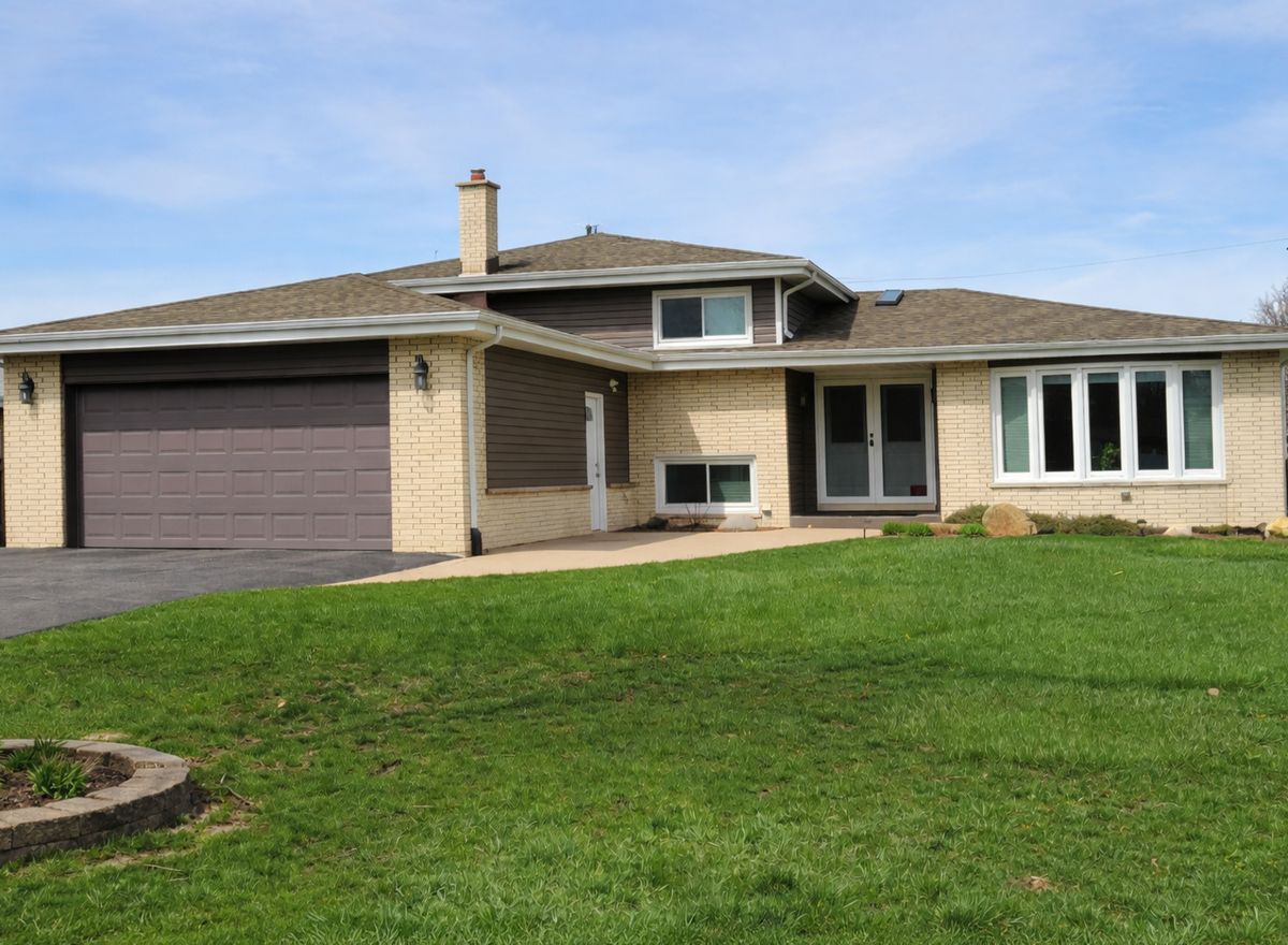 6124 123rd Street, Palos Heights, IL 60463