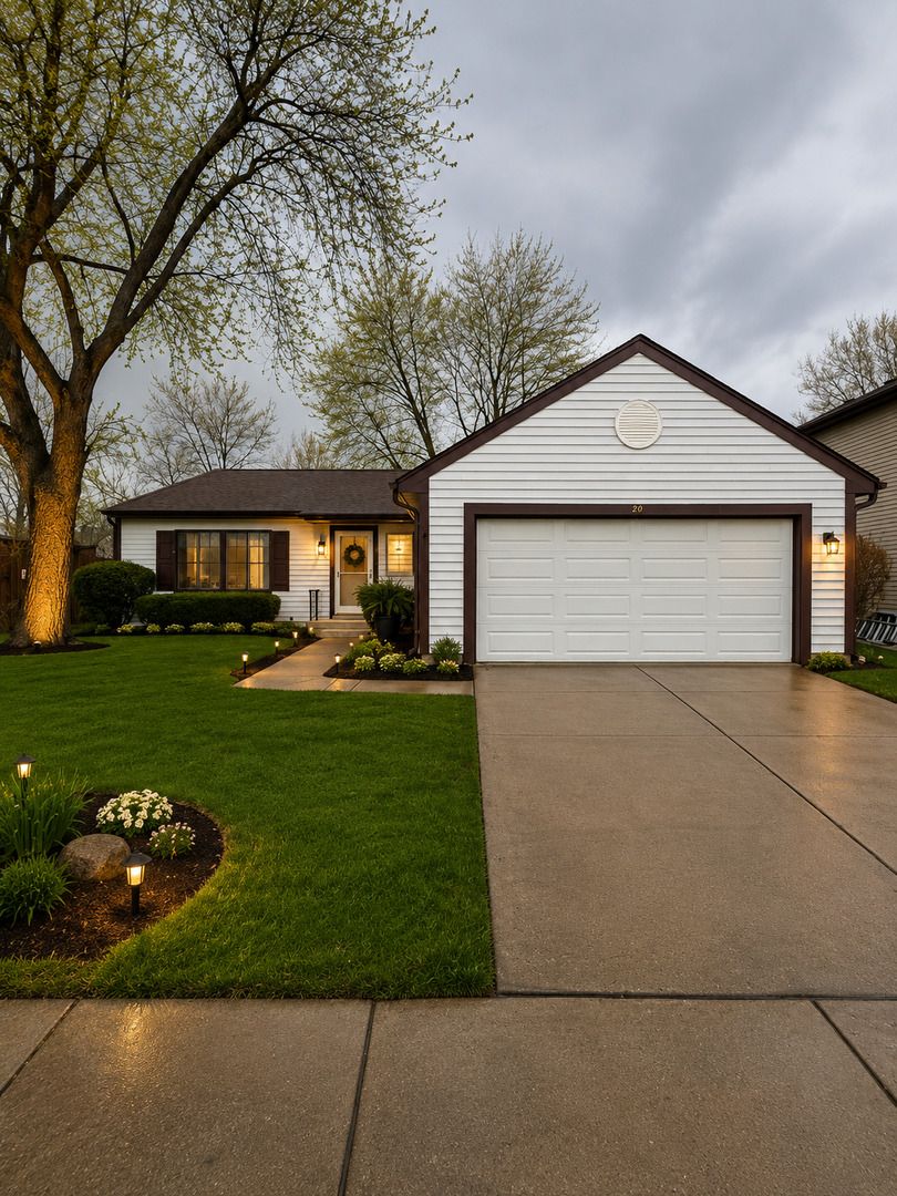 208 Albert Drive — Vernon Hills, IL 60061