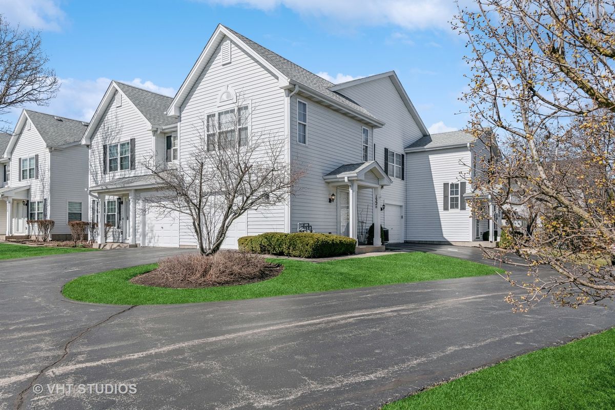 1328 ORLEANS Drive, Mundelein, IL 60060