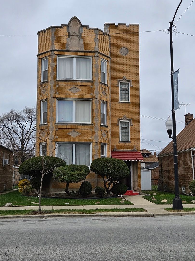 10032 S King Drive — Chicago, IL 60628