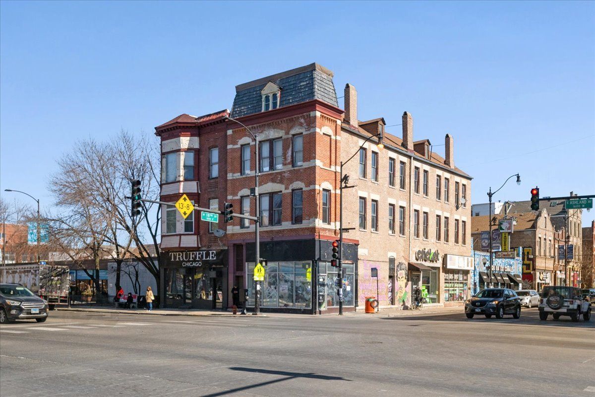 1725 S Ashland Avenue — Chicago, IL 60608