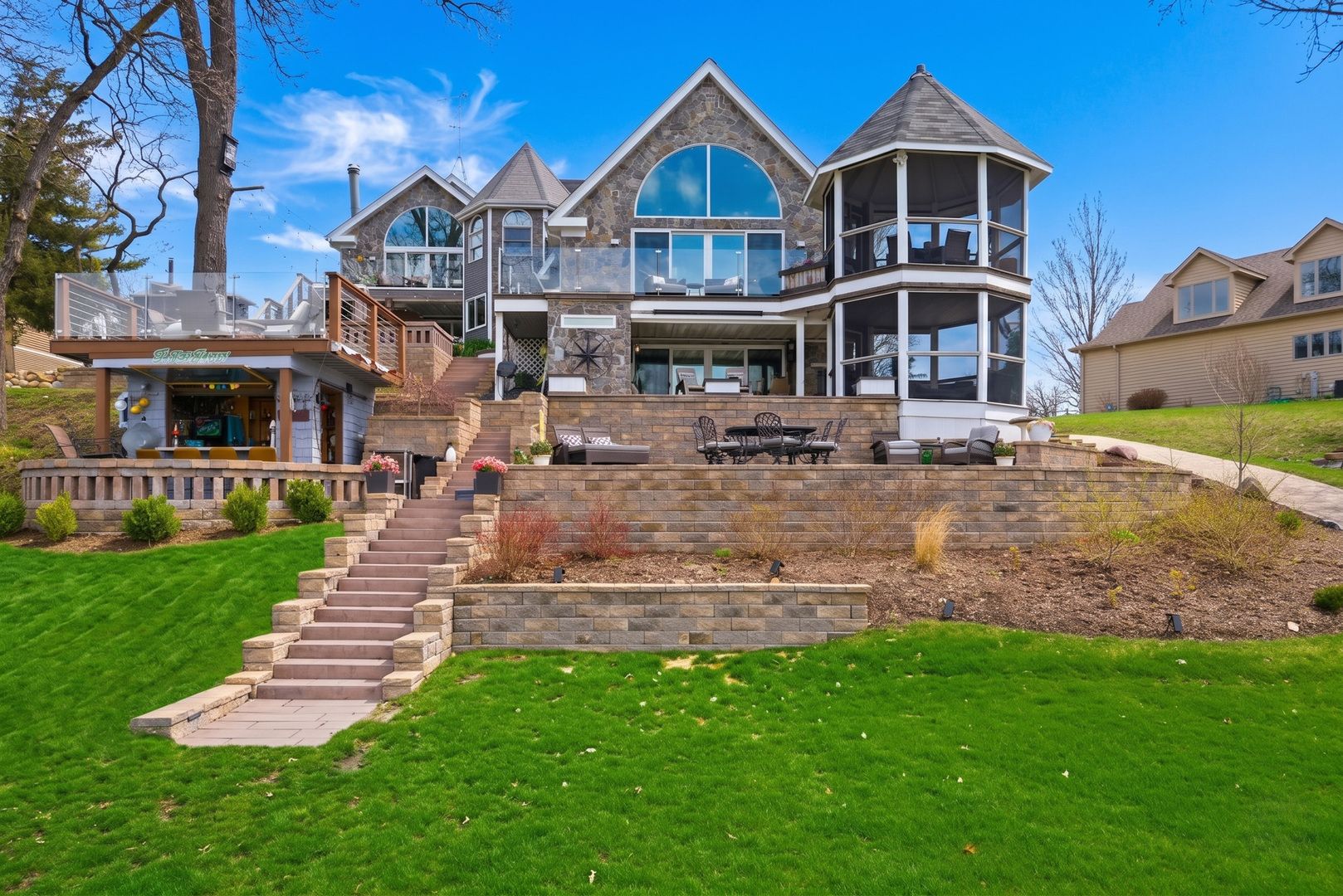 531 Circle Drive — Fox Lake, IL 60020