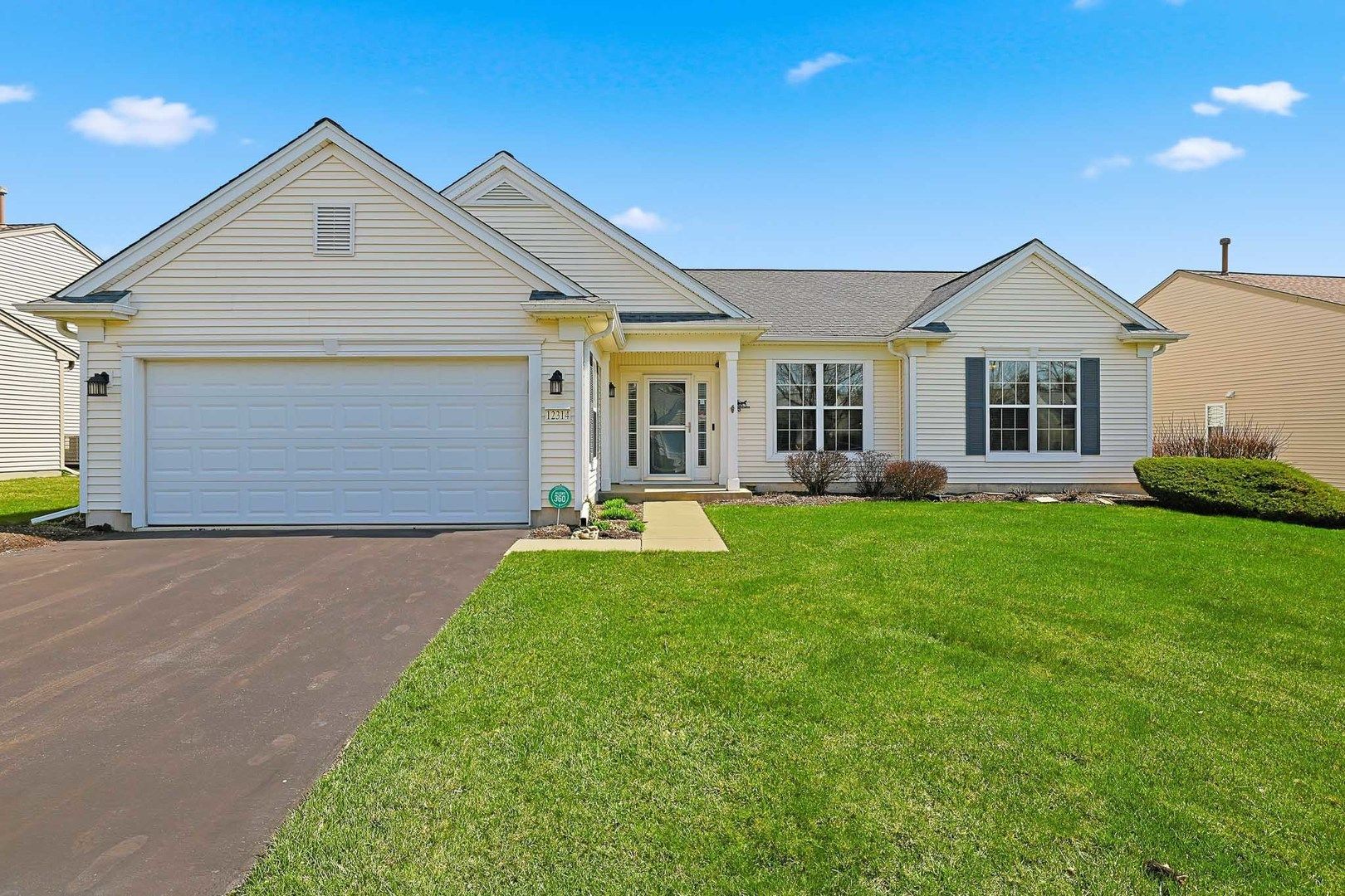 12314 Arlington Drive — Huntley, IL 60142