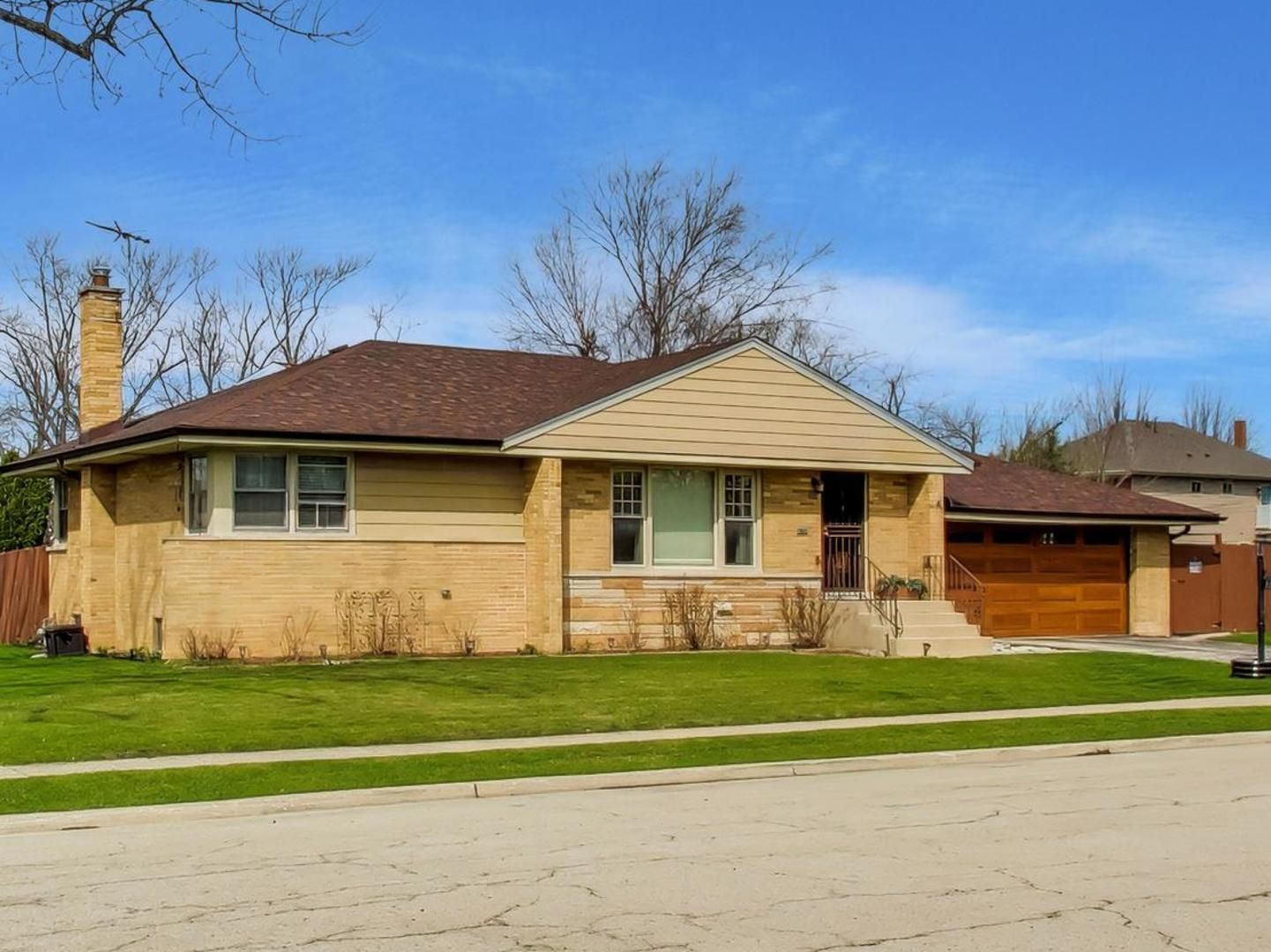 8124 W Courtland Avenue W — Norridge, IL 60706