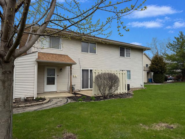 2338 Carnation Drive, Crest Hill, IL 60403