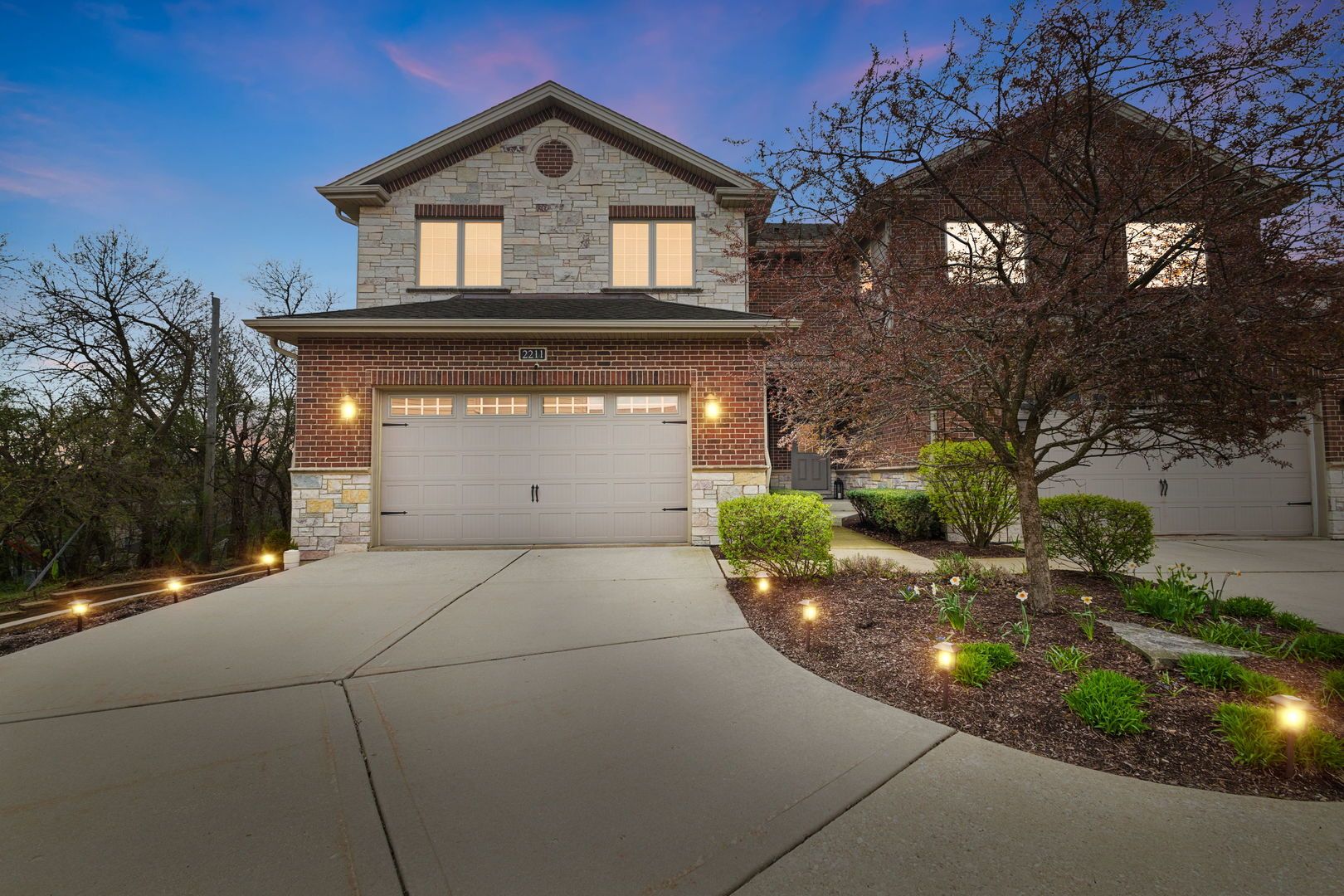 2211 Maple Hill Court — Downers Grove, IL 60515
