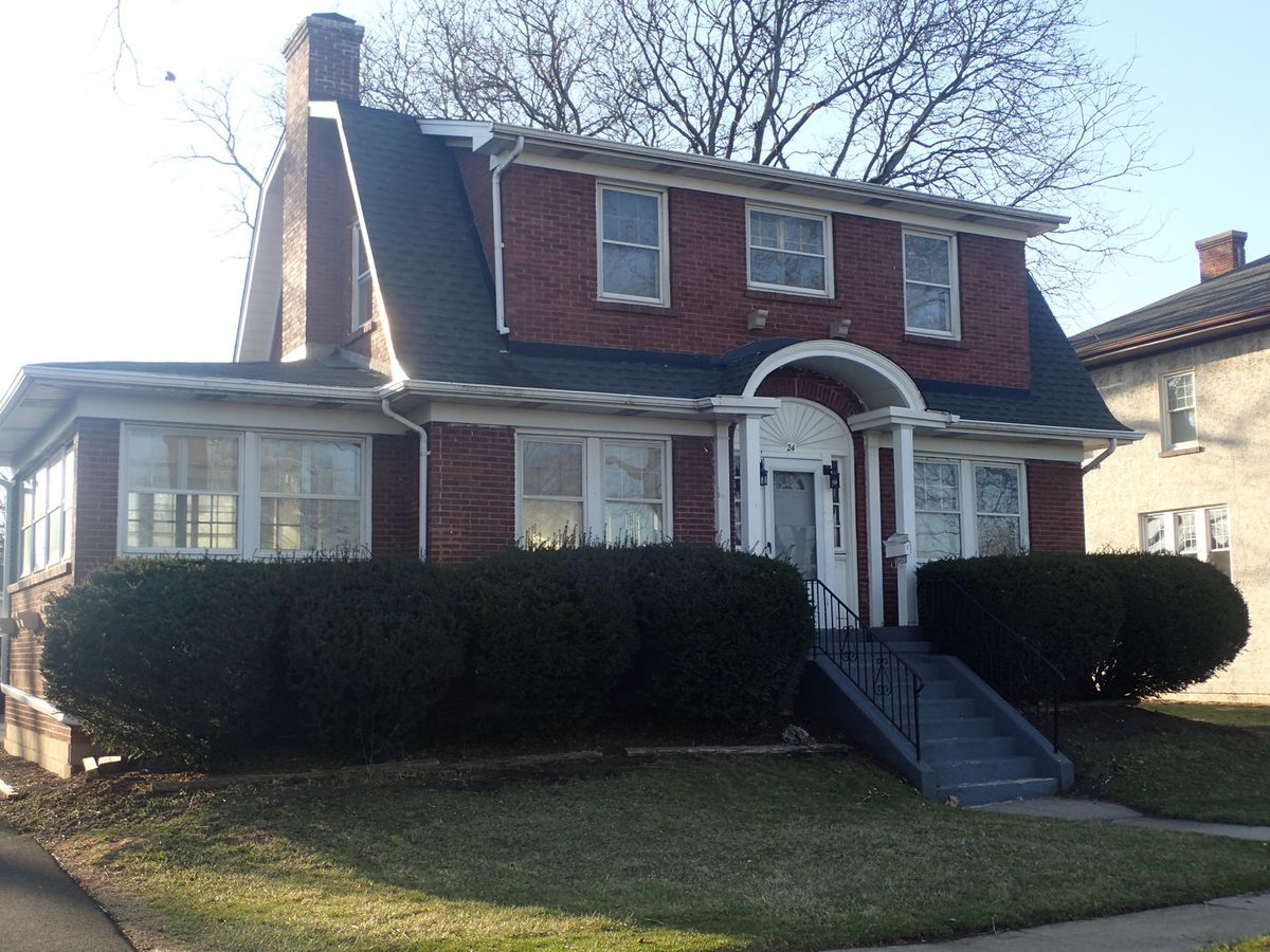 24 Belmont Avenue, Arlington Heights, IL 60004
