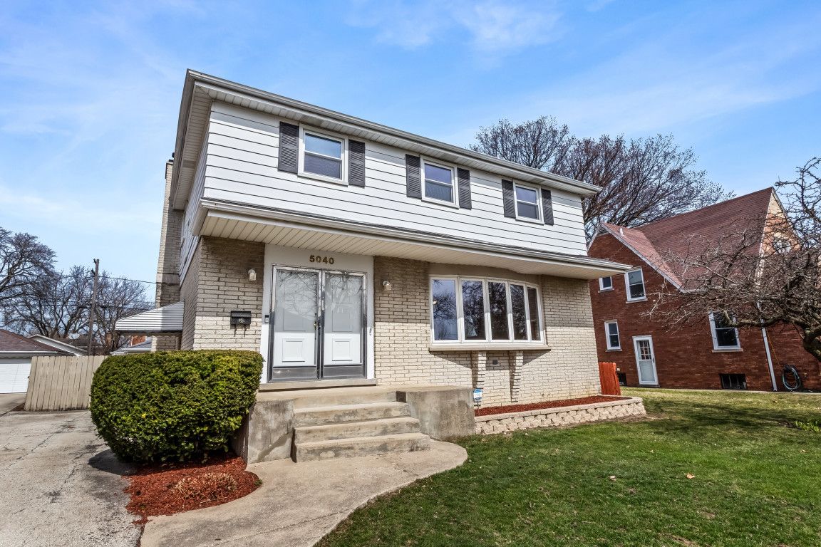 5040 Brummel Street — Skokie, IL 60077