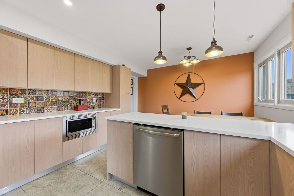 1010 N Harlem Avenue #504, River Forest, IL 60305