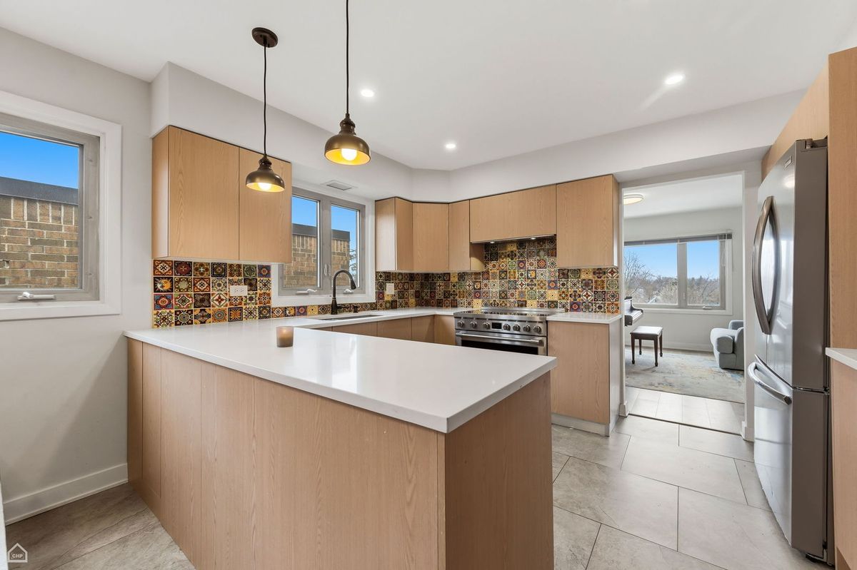1010 N Harlem Avenue #504, River Forest, IL 60305