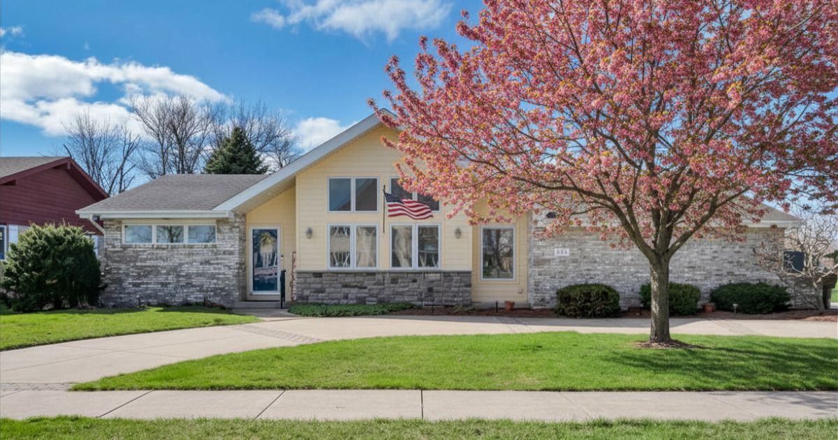 302 Miller Street — Beecher, IL 60401