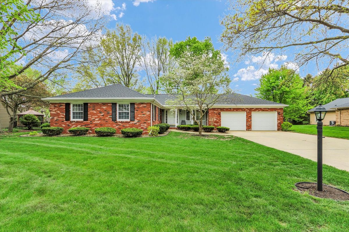 4009 Farhills Drive, Champaign, IL 61822