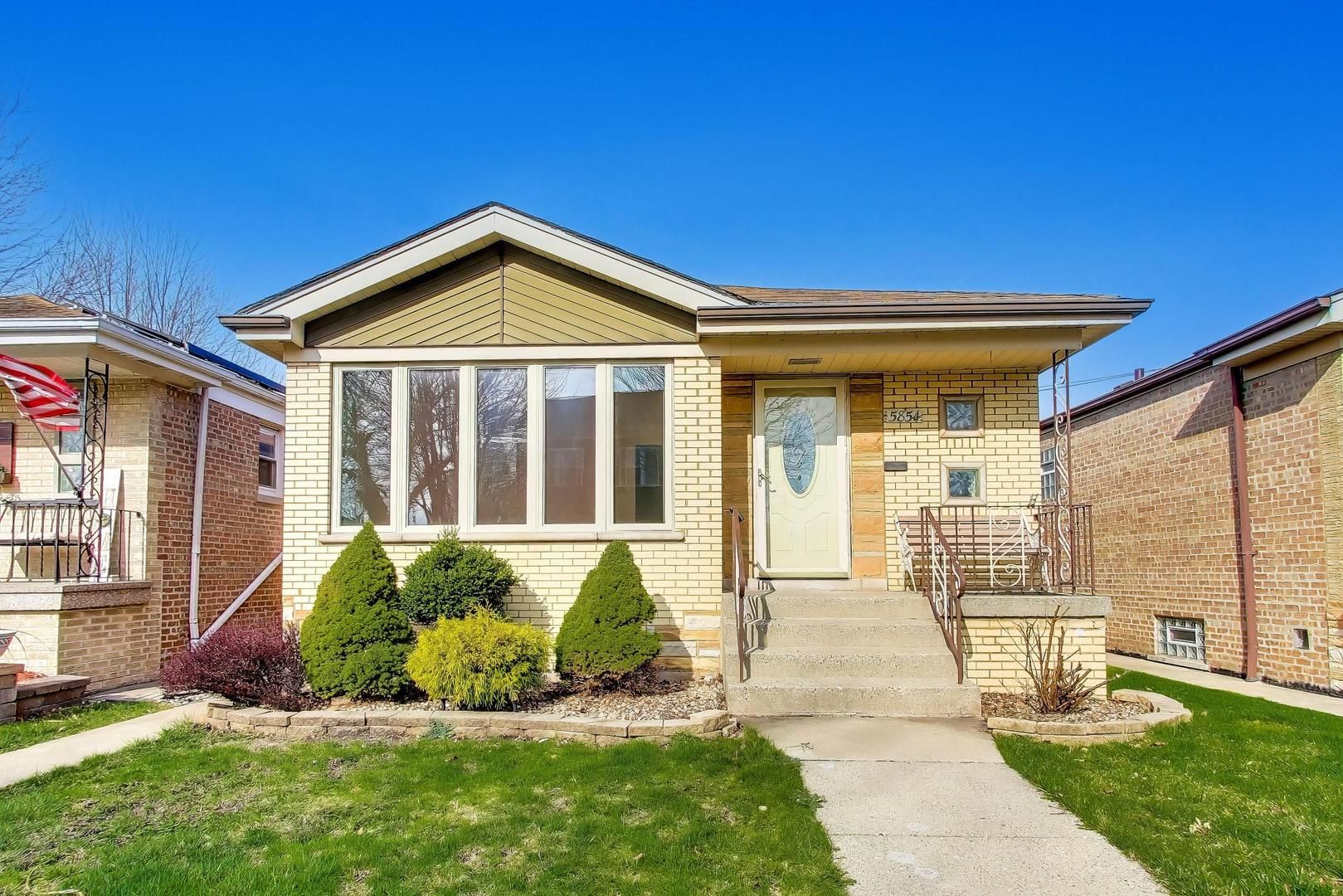 5854 S Mason Avenue — Chicago, IL 60638