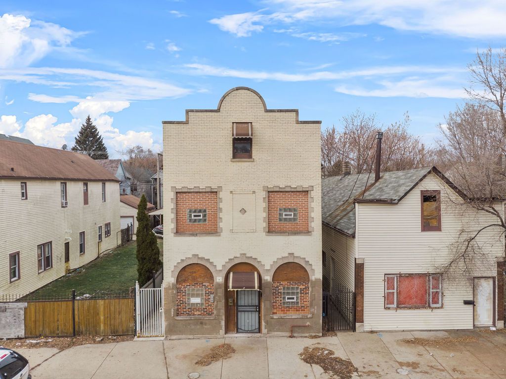 8420 S Burley Avenue — Chicago, IL 60617