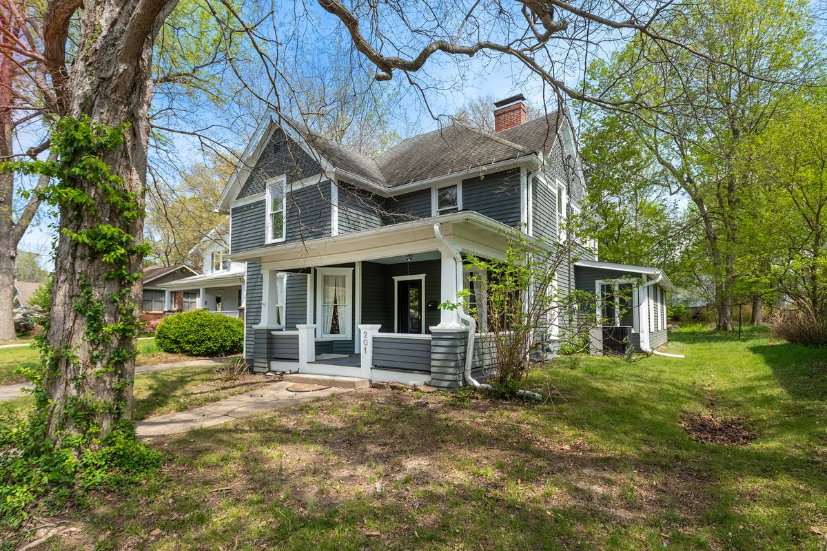 201 Maple Street, Carbondale, IL 62901