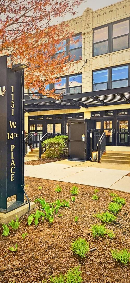 1151 14th Place, Chicago, IL 60608