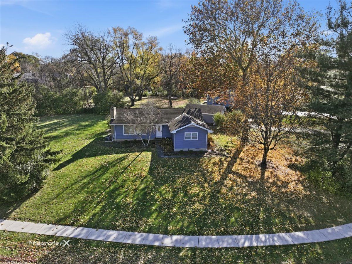 1519 Foothill Drive — Wheaton, IL 60189