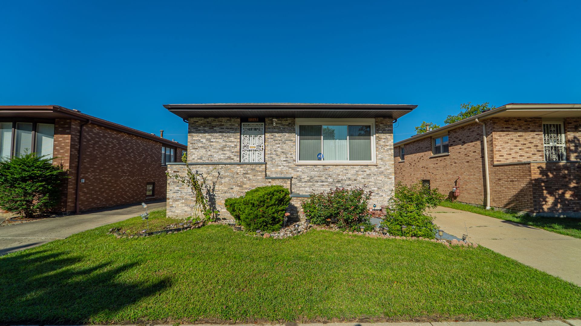 11548 S Avenue G — Chicago, IL 60617