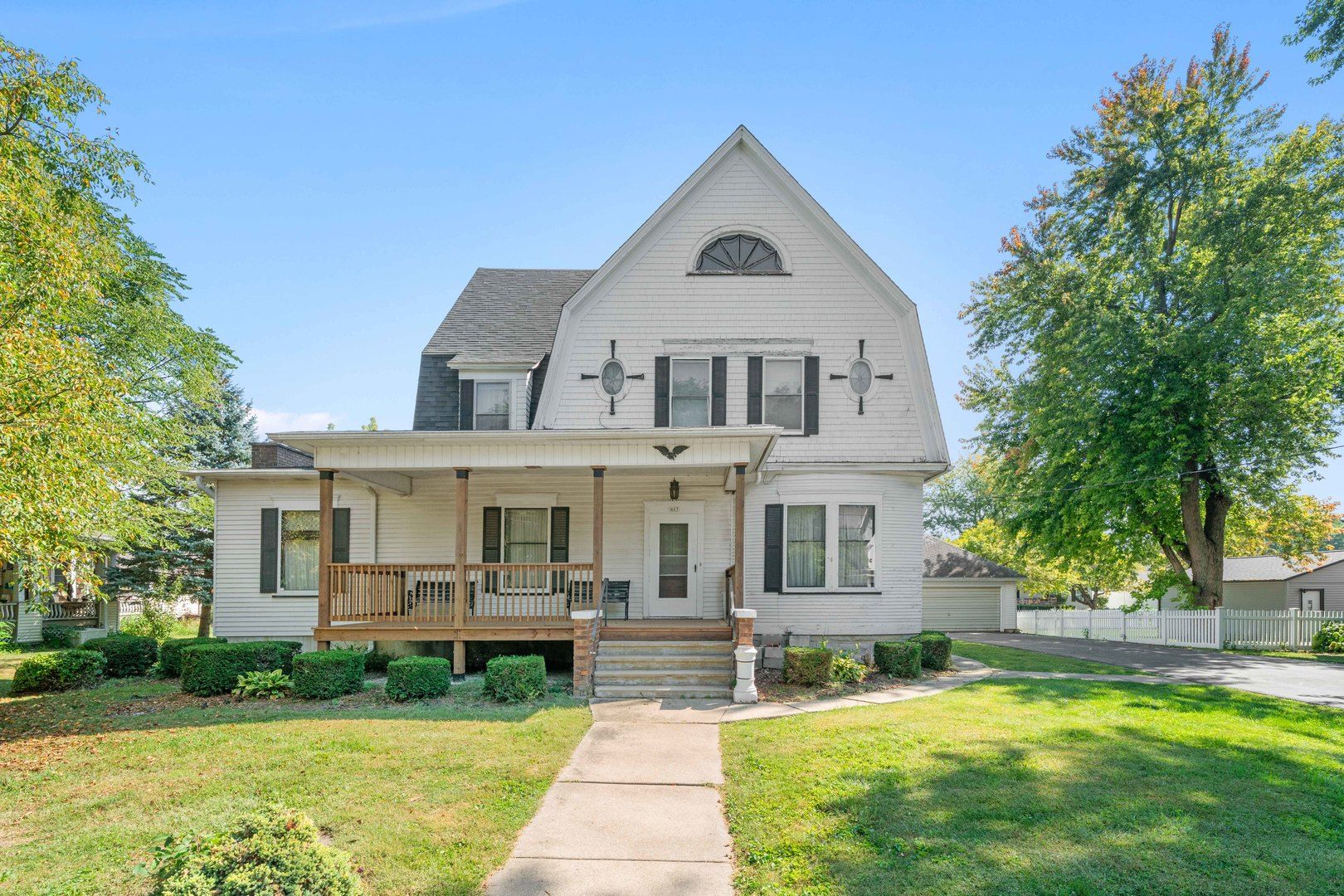 407 Ottawa Street — Earlville, IL 60518