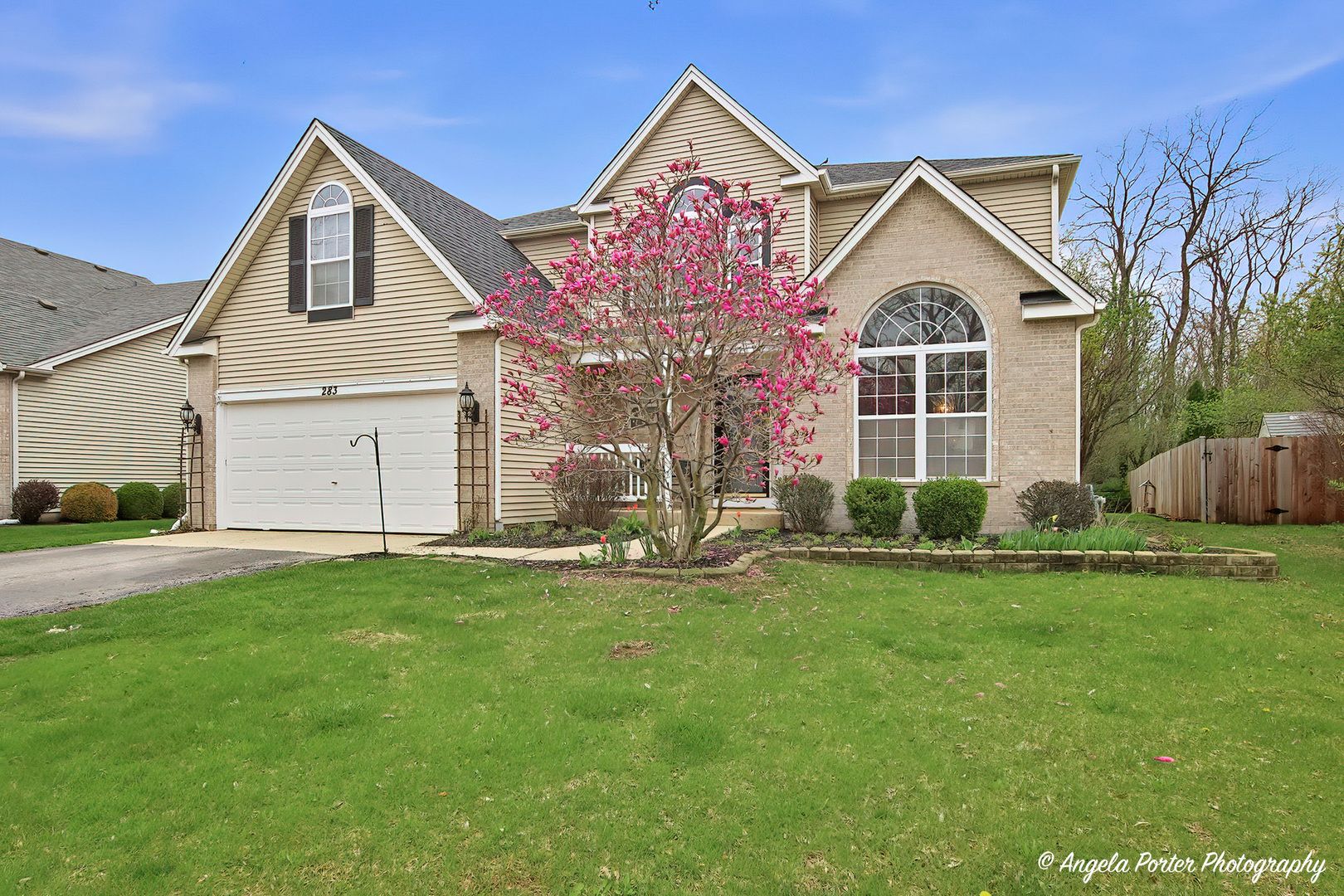 283 Spring Lake Drive — Round Lake, IL 60073