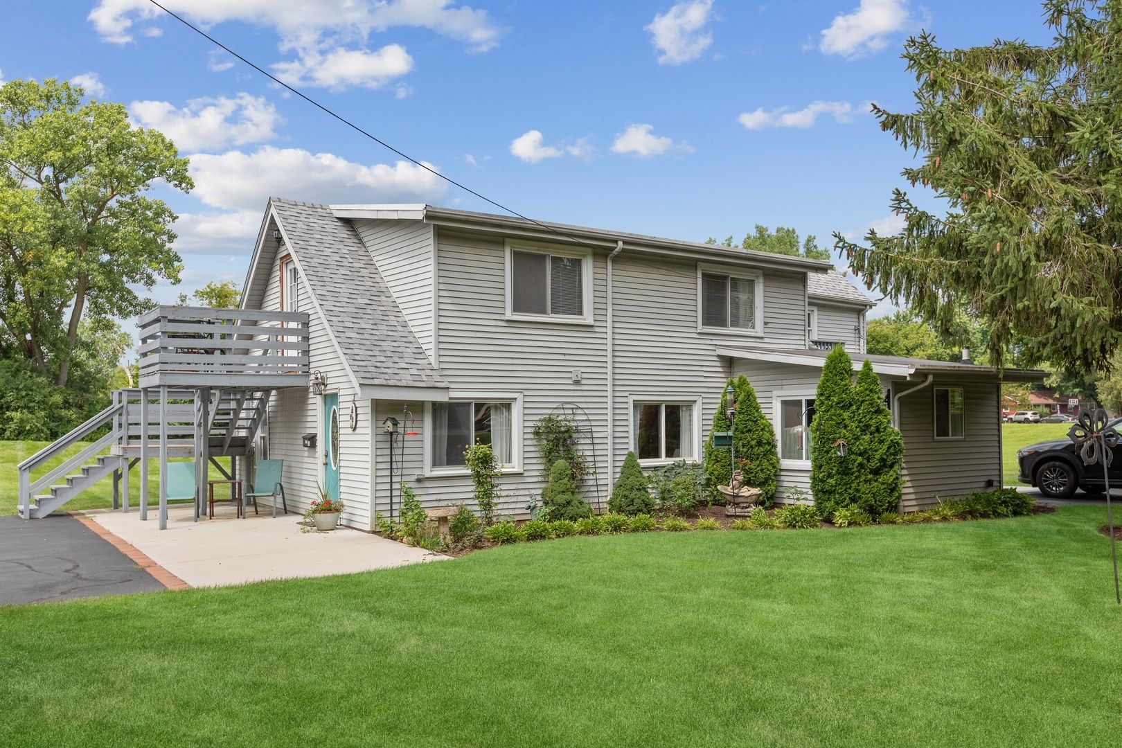 300 Pauline Avenue #B — Crystal Lake, IL 60014