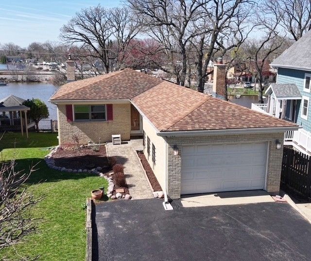 182 Riverside Island Drive — Fox Lake, IL 60020